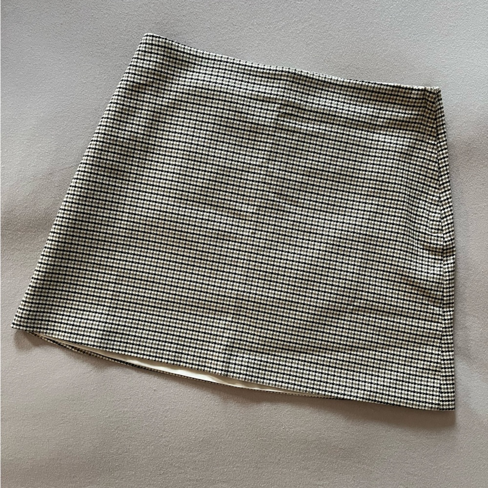 H&M Cream and Black Houndstooth Skirt
